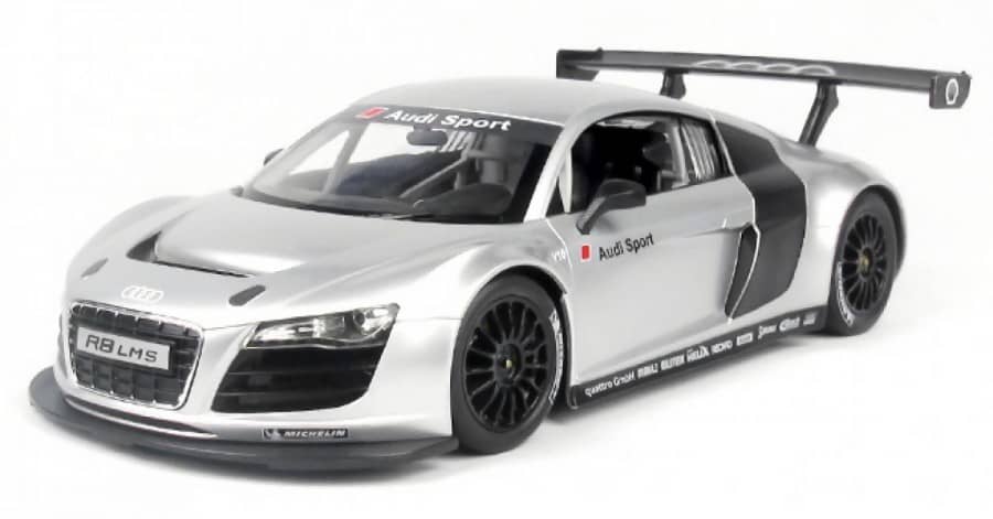 r8 remote control car